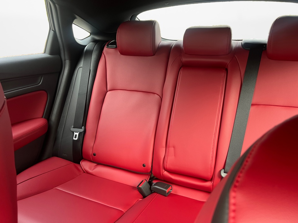 19UDE4H63TA001646 2026 Acura Integra w/A-Spec Technology Package