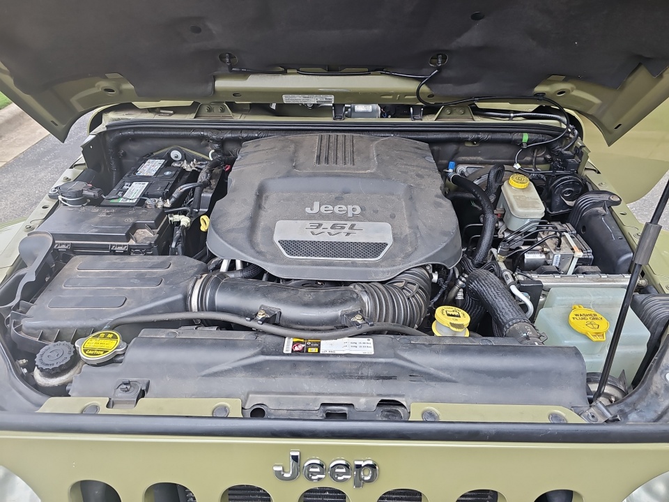 Used 2013 Jeep Wrangler Unlimited SUV