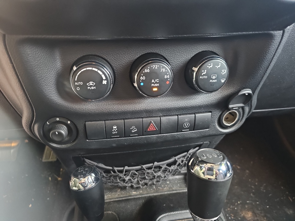 Used 2013 Jeep Wrangler Unlimited SUV