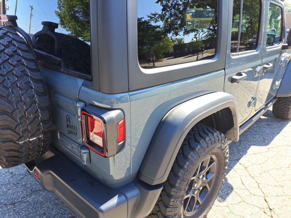 Used 2025 Jeep Wrangler SUV
