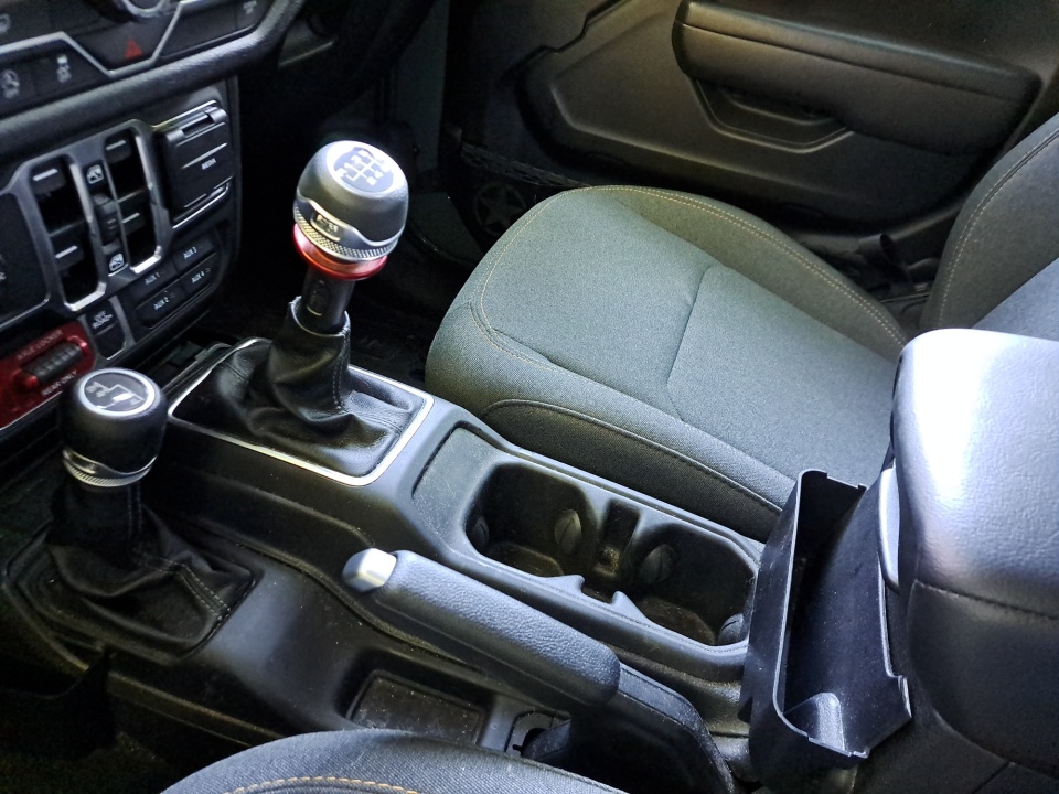 Used 2025 Jeep Wrangler SUV