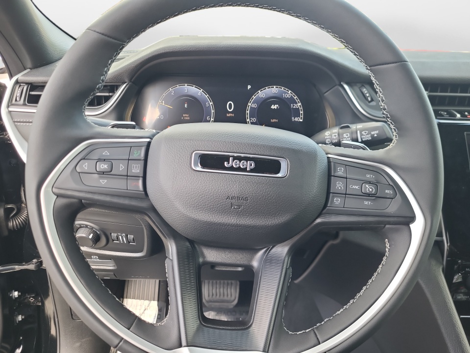 1C4RJHAG9SC356818 2025 Jeep Grand Cherokee Laredo X 4x4