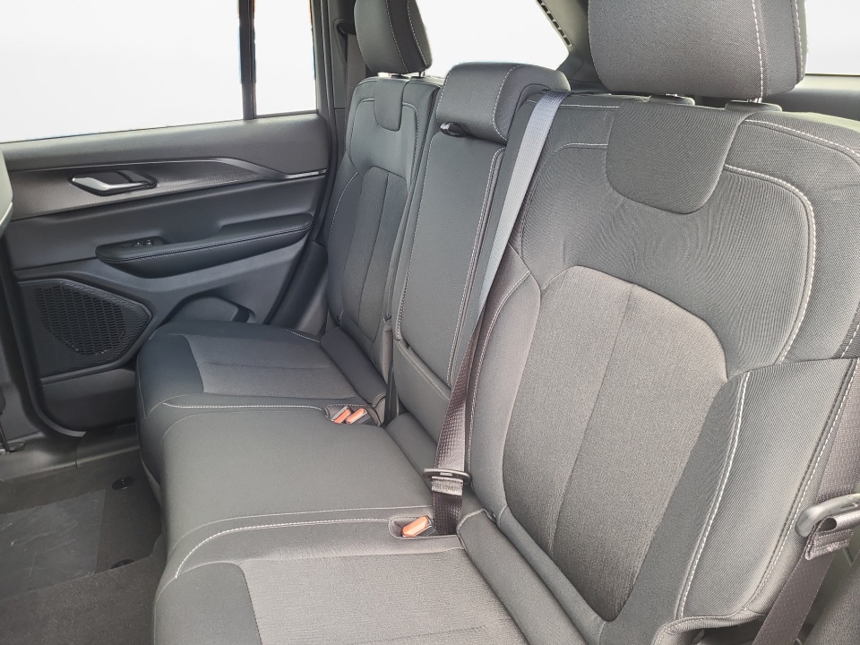 1C4RJHAG9SC356818 2025 Jeep Grand Cherokee Laredo X 4x4