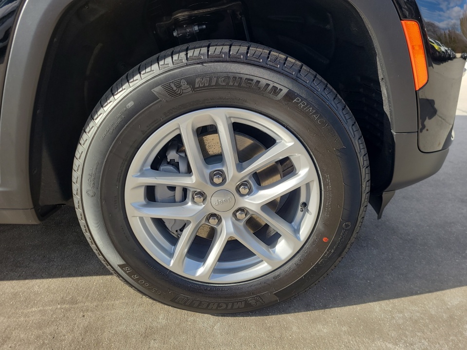 1C4RJHAG9SC356818 2025 Jeep Grand Cherokee Laredo X 4x4