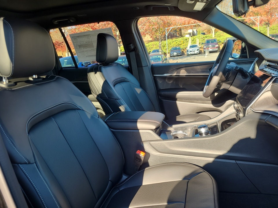 1C4RJHBG0S8751827 2025 Jeep Grand Cherokee Limited 4x4