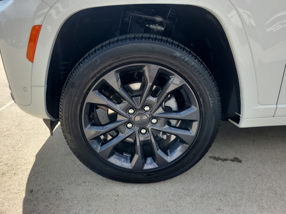 1C4RJHBR4TC266364 2026 Jeep Grand Cherokee Limited Reserve