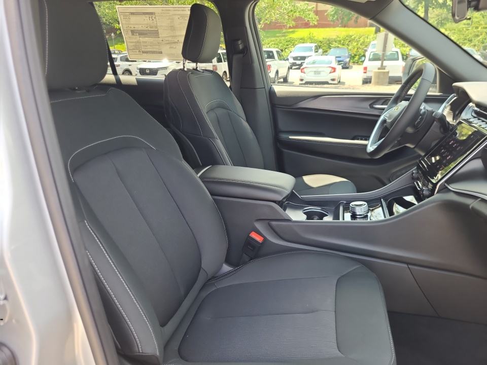 1C4RJKAG1S8716471 2025 Jeep Grand Cherokee L Laredo X 4x4