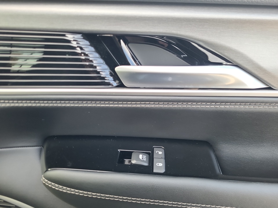 1C4SJSAP8TS168832 2026 Jeep Grand Wagoneer L 4x4