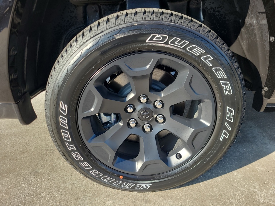 1C6SRFFT5TN186913 2026 Ram 1500 Big Horn Crew Cab 4x4 5'7" Box