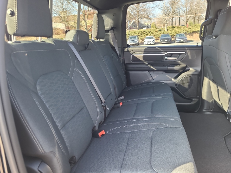 1C6SRFFT5TN186913 2026 Ram 1500 Big Horn Crew Cab 4x4 5'7" Box