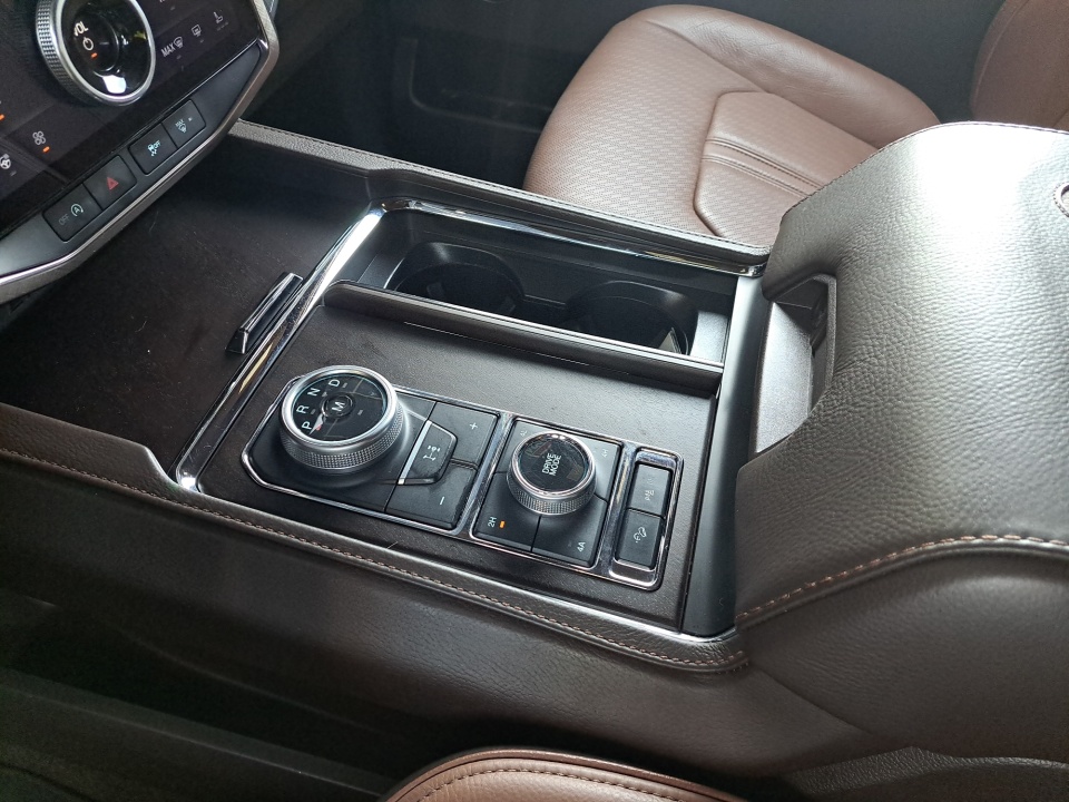 Used 2024 Ford Expedition SUV
