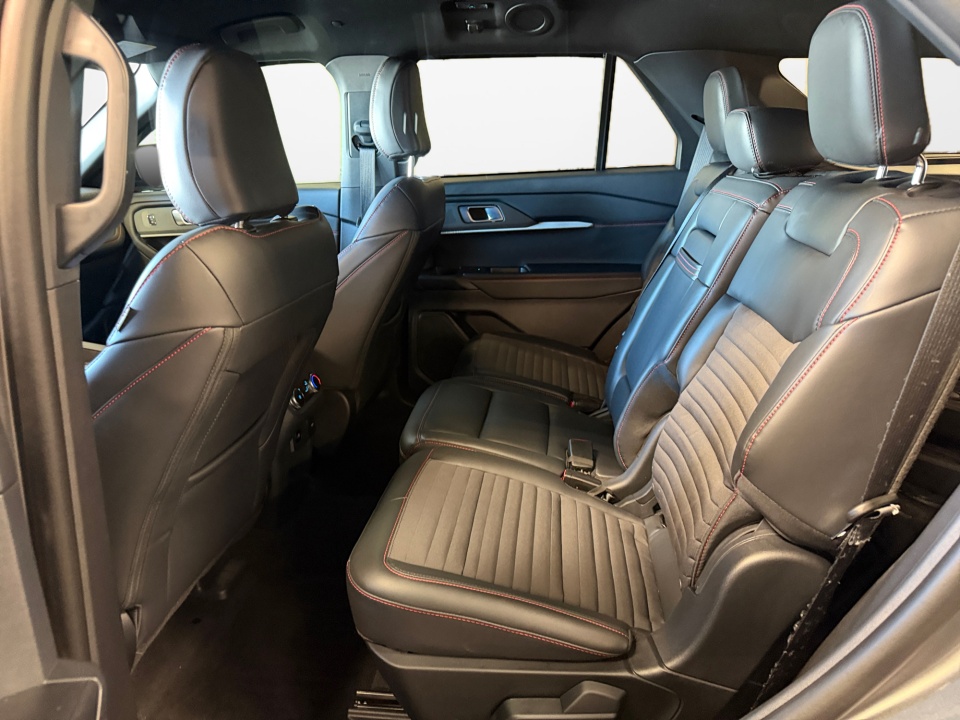 Used 2026 Ford Explorer SUV