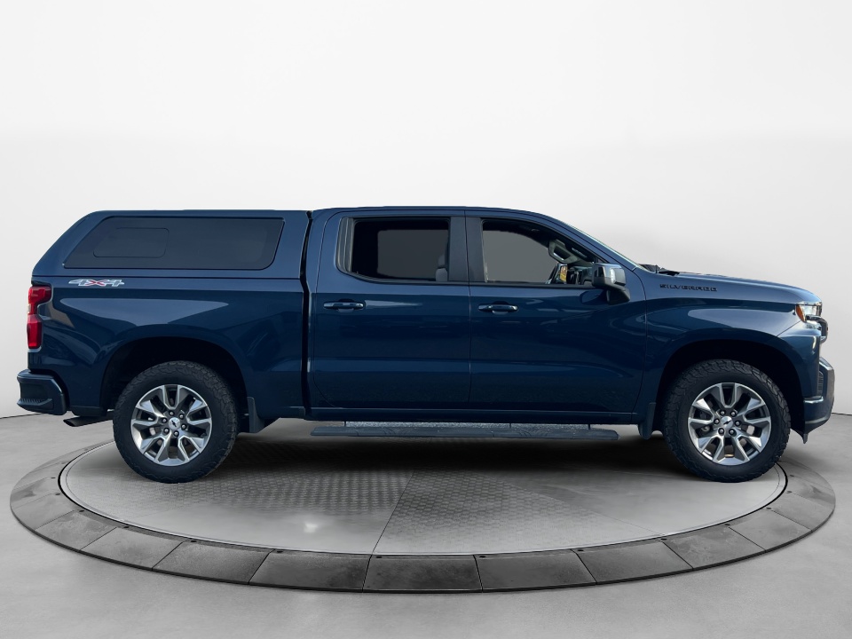 1GCUYEED8MZ274731 2021 Chevrolet Silverado 1500 4WD Crew Cab Short Bed RST