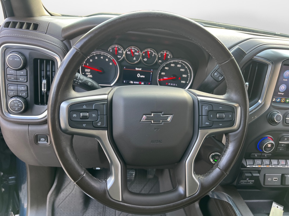 1GCUYEED8MZ274731 2021 Chevrolet Silverado 1500 4WD Crew Cab Short Bed RST