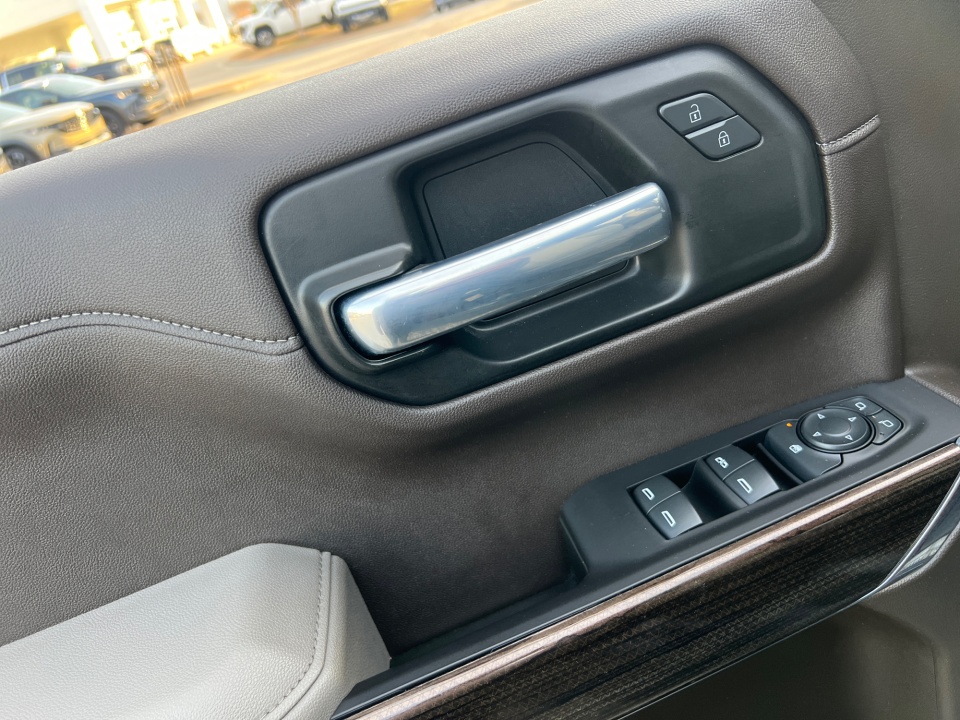 1GCUYEED8MZ274731 2021 Chevrolet Silverado 1500 4WD Crew Cab Short Bed RST