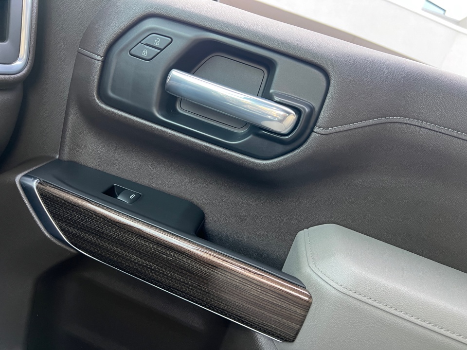 1GCUYEED8MZ274731 2021 Chevrolet Silverado 1500 4WD Crew Cab Short Bed RST