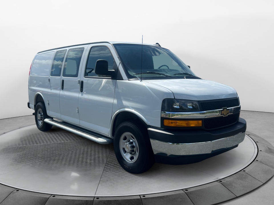 2025 Chevrolet Express Cargo