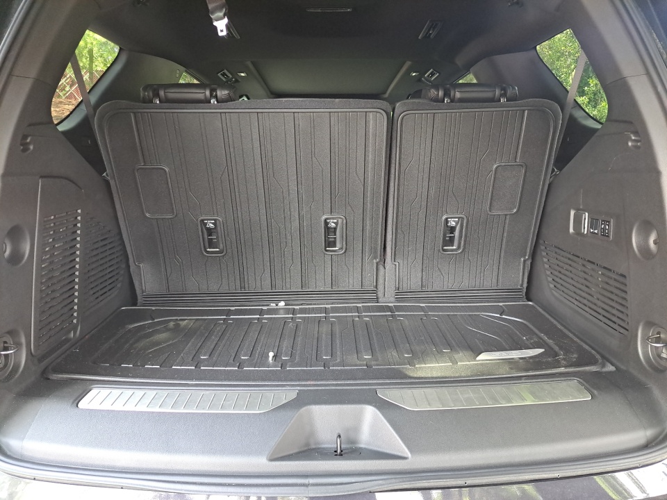 Used 2024 GMC Yukon SUV