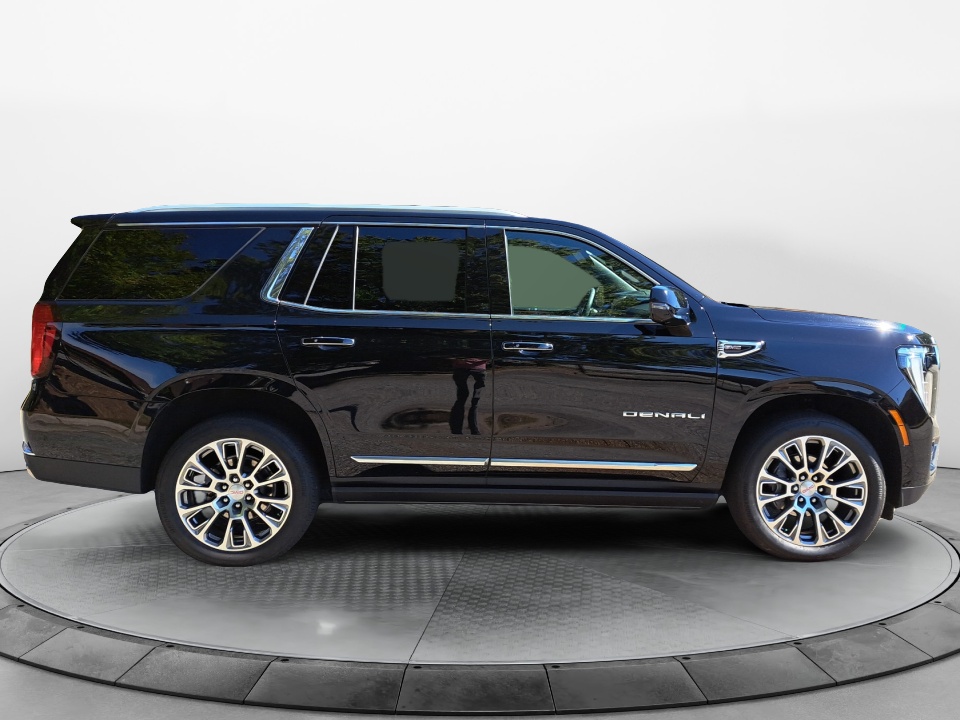 Used 2025 GMC Yukon SUV