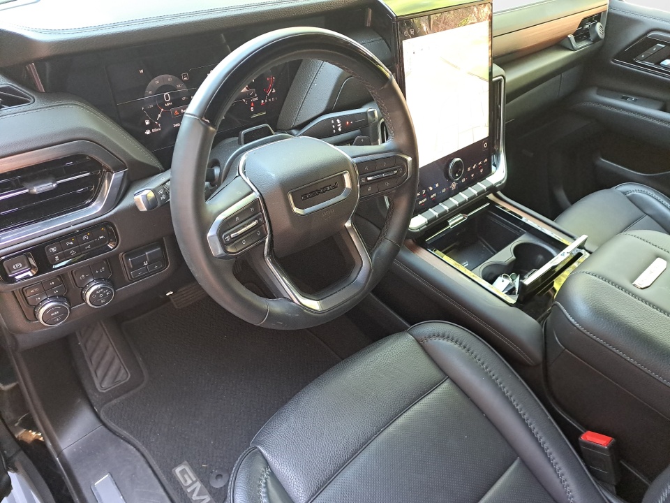 Used 2025 GMC Yukon SUV