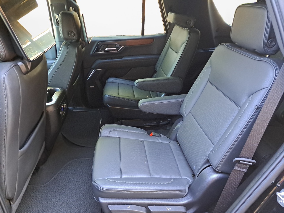Used 2025 GMC Yukon SUV