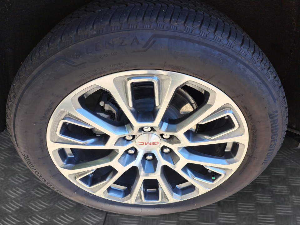 Used 2025 GMC Yukon SUV
