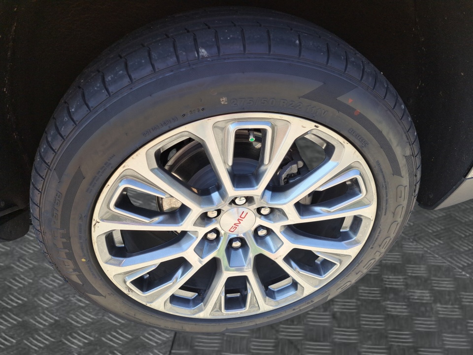 Used 2025 GMC Yukon SUV