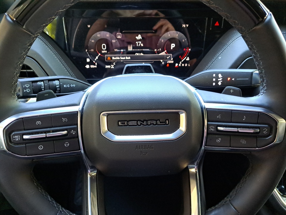 Used 2025 GMC Yukon SUV
