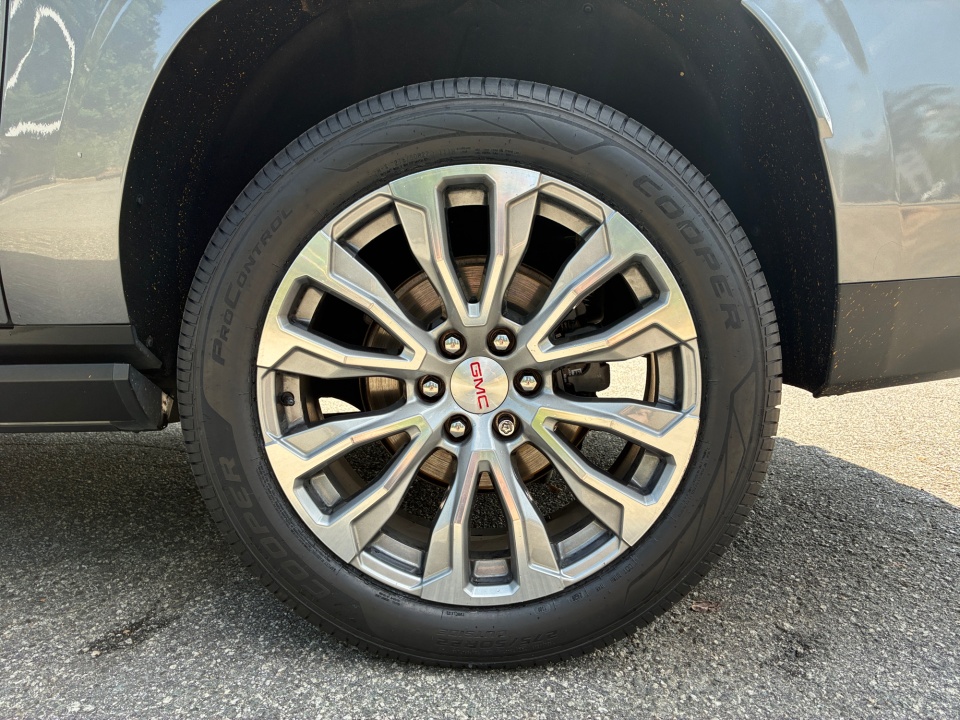 Used 2021 GMC Yukon XL SUV