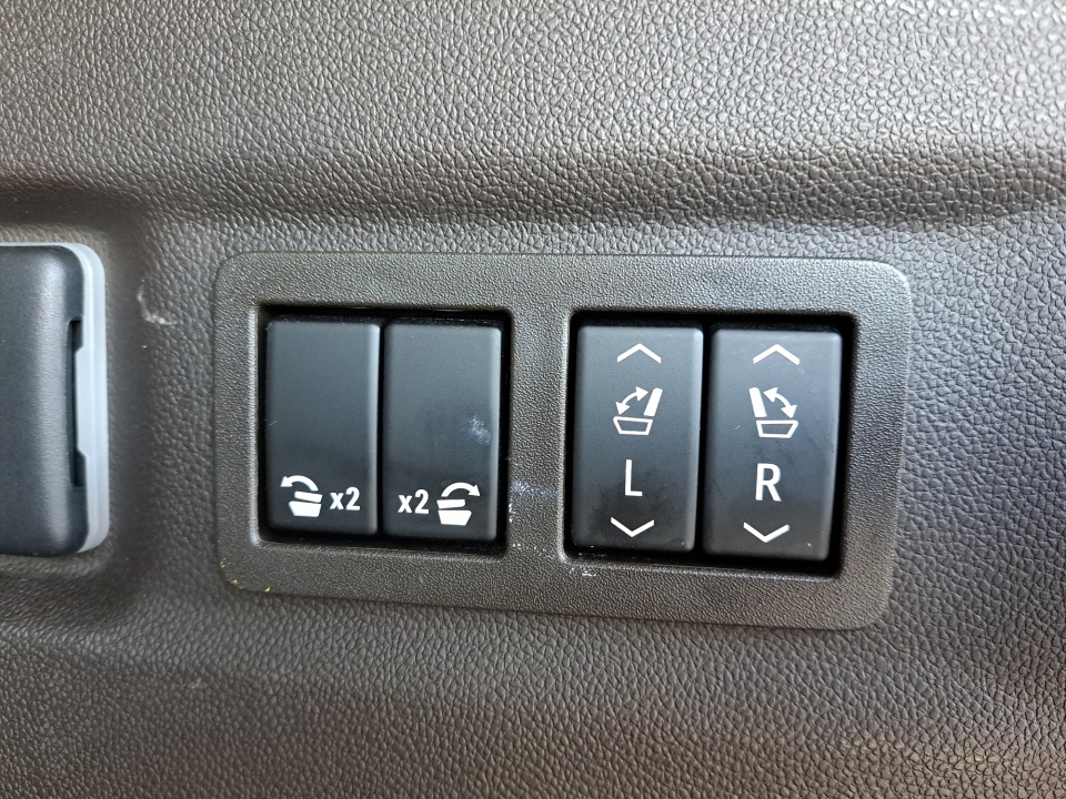 1GKS2JKL7PR423393 2023 GMC Yukon XL 4WD Denali