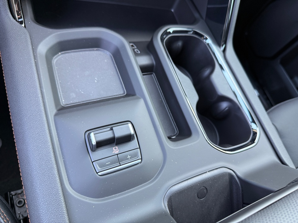 1GT4UPEY9TF186054 2026 GMC Sierra 2500HD Crew Cab, Standard Bed, AT4, 4WD