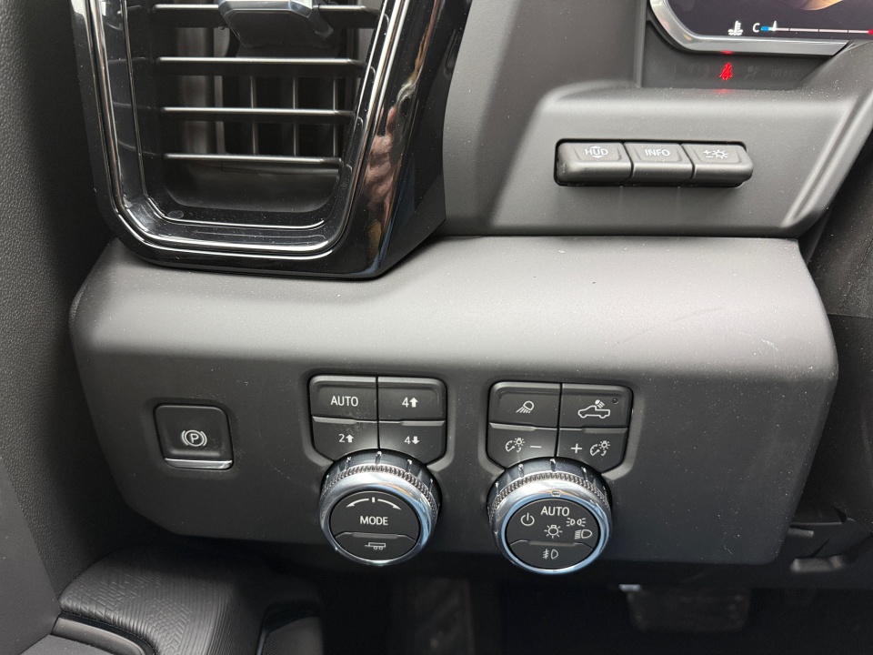 1GT4UZEY2TF207578 2026 GMC Sierra 2500HD Crew Cab, Standard Bed, AT4X, 4WD