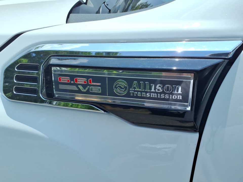 1GT5UME74SF305444 2025 GMC Sierra 2500HD 4WD Double Cab Standard Bed SLE