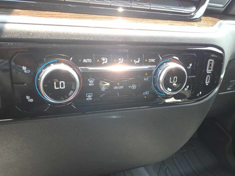 1GT5UME74SF305444 2025 GMC Sierra 2500HD 4WD Double Cab Standard Bed SLE