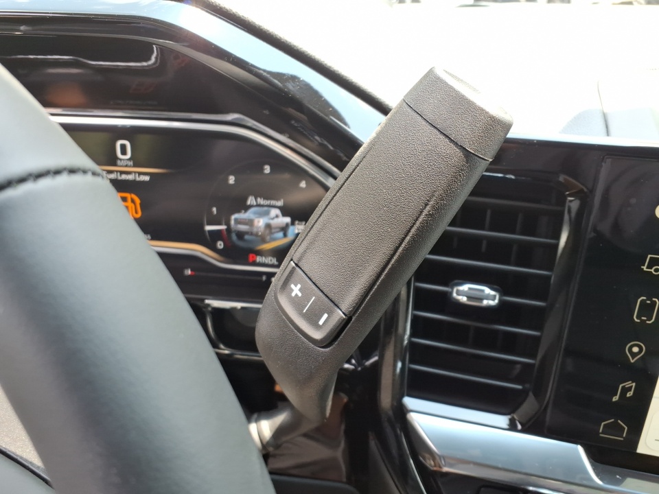 1GT5UME74SF305444 2025 GMC Sierra 2500HD 4WD Double Cab Standard Bed SLE