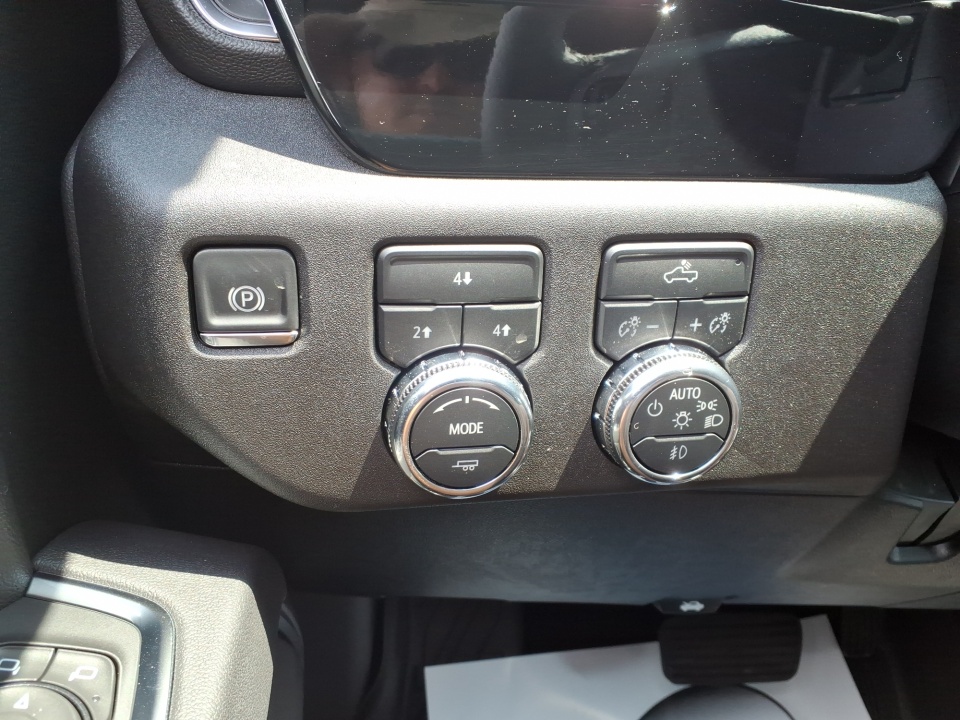 1GT5UME74SF305444 2025 GMC Sierra 2500HD 4WD Double Cab Standard Bed SLE