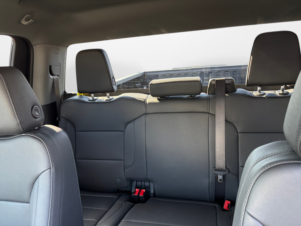 1GTRUAEK6SZ166226 2025 GMC Sierra 1500 4WD Double Cab Standard Box Pro