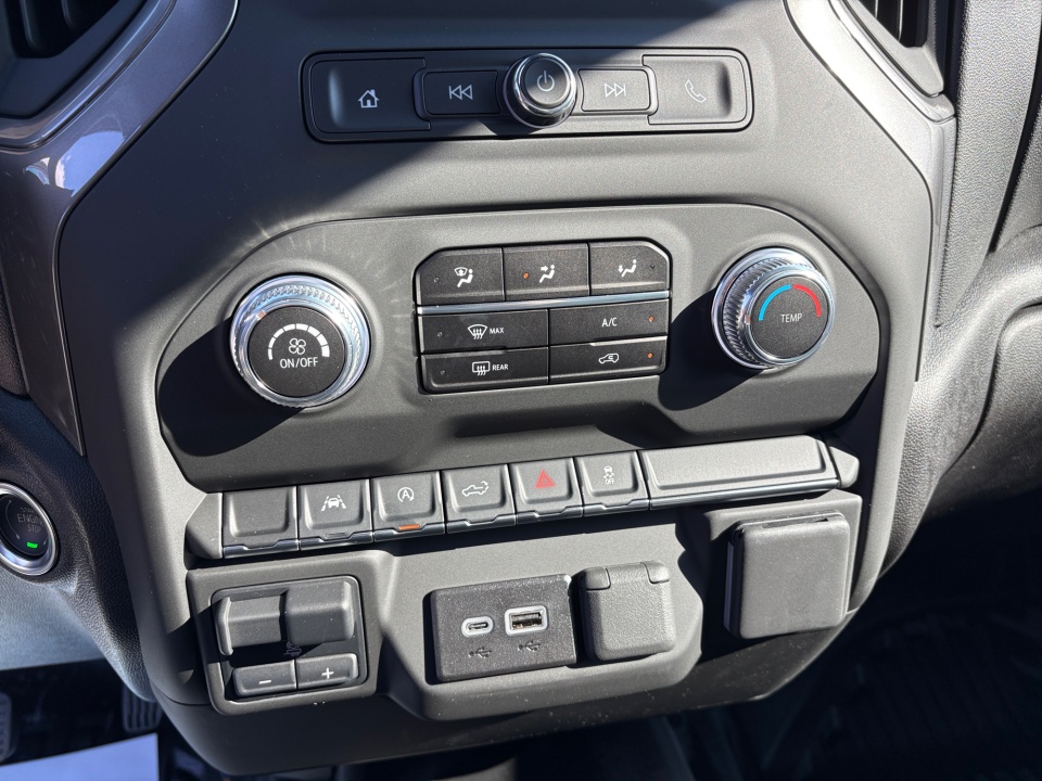 1GTRUAEK6SZ166226 2025 GMC Sierra 1500 4WD Double Cab Standard Box Pro