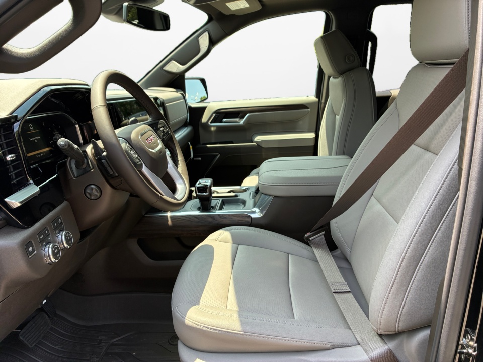 1GTUUDED2TZ406810 2026 GMC Sierra 1500 SLT