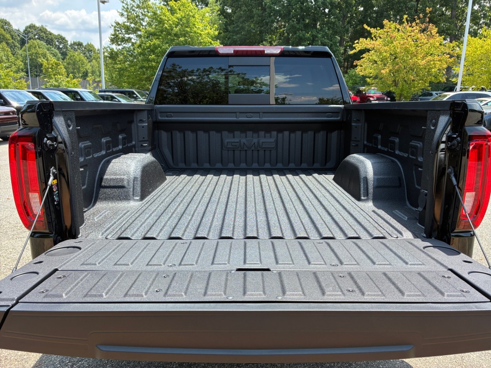 1GTUUDED2TZ406810 2026 GMC Sierra 1500 SLT
