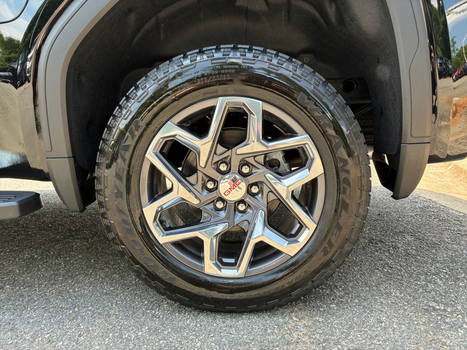 1GTUUDED2TZ406810 2026 GMC Sierra 1500 SLT