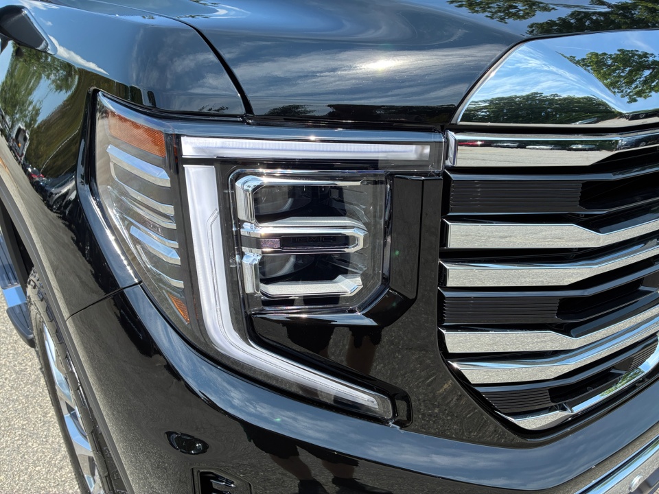 1GTUUDED2TZ406810 2026 GMC Sierra 1500 SLT