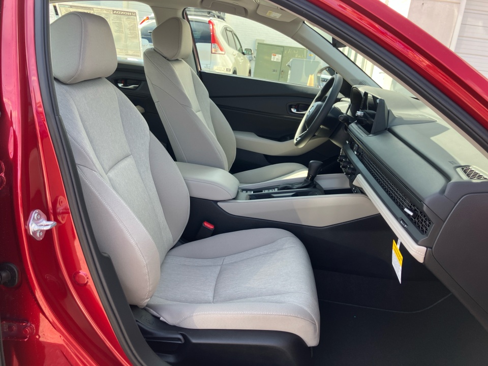 1HGCY1F48TA016761 2026 Honda Accord Sedan SE