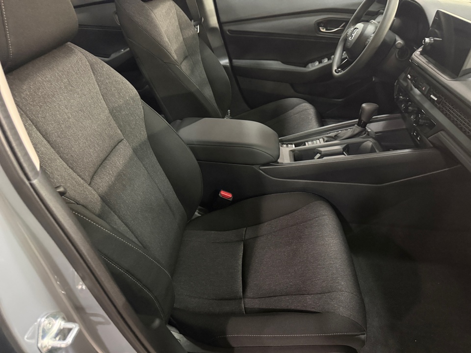 1HGCY1F49TA053818 2026 Honda Accord Sedan SE