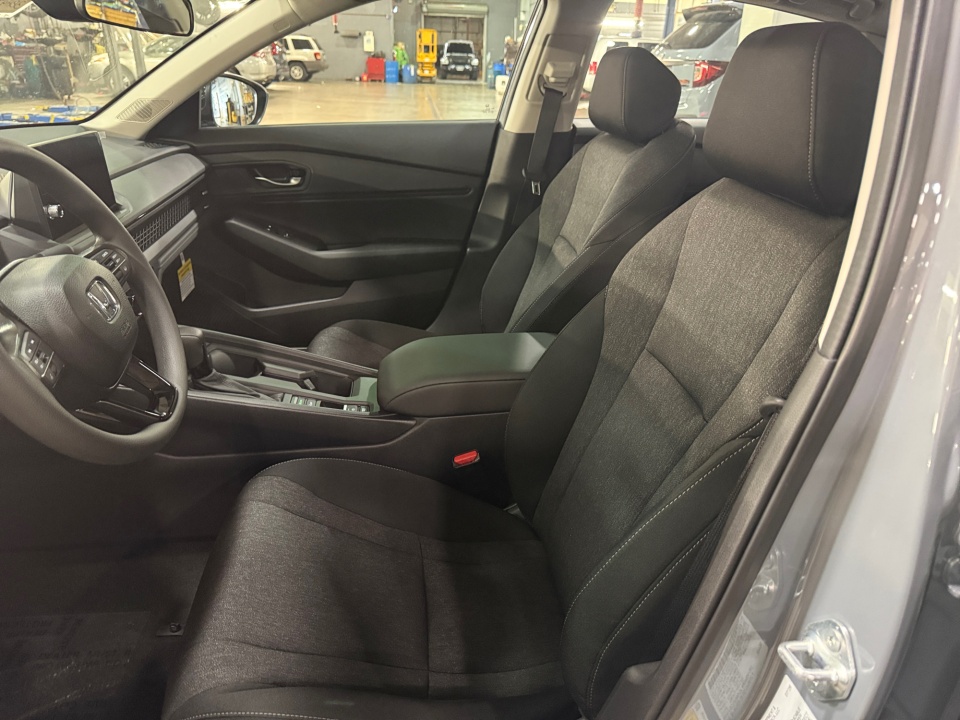 1HGCY1F49TA053818 2026 Honda Accord Sedan SE