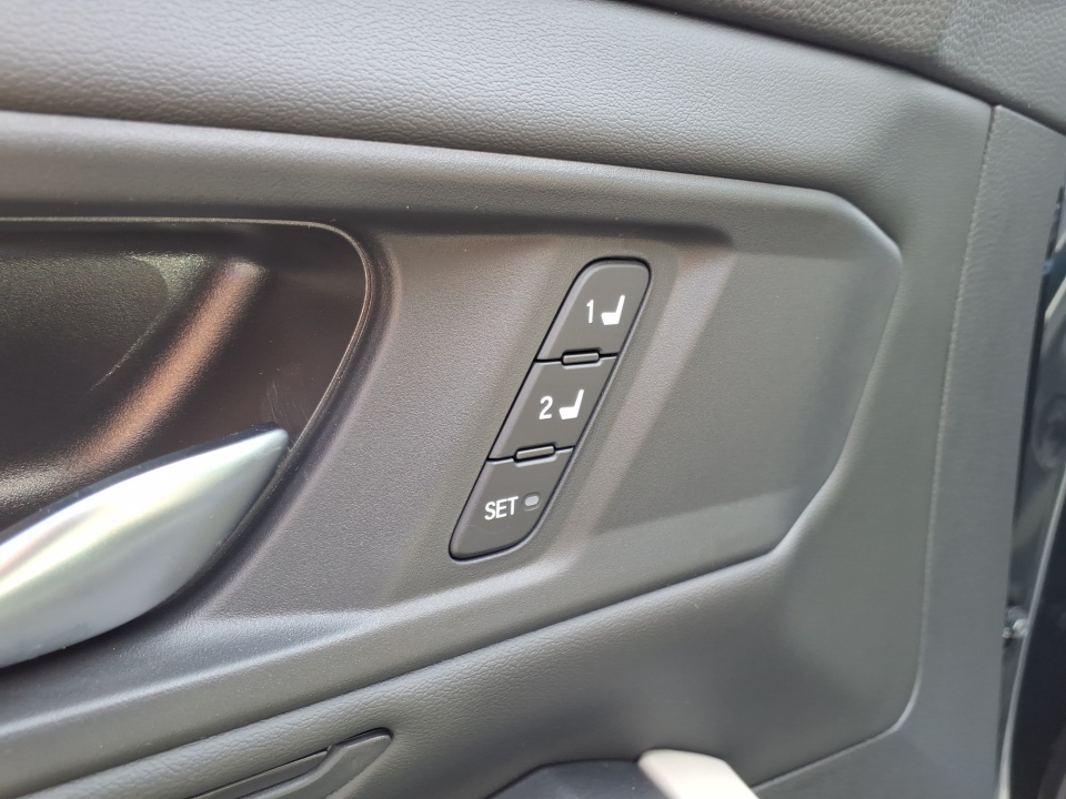 1HGCY2F61TA013885 2026 Honda Accord Hybrid EX-L