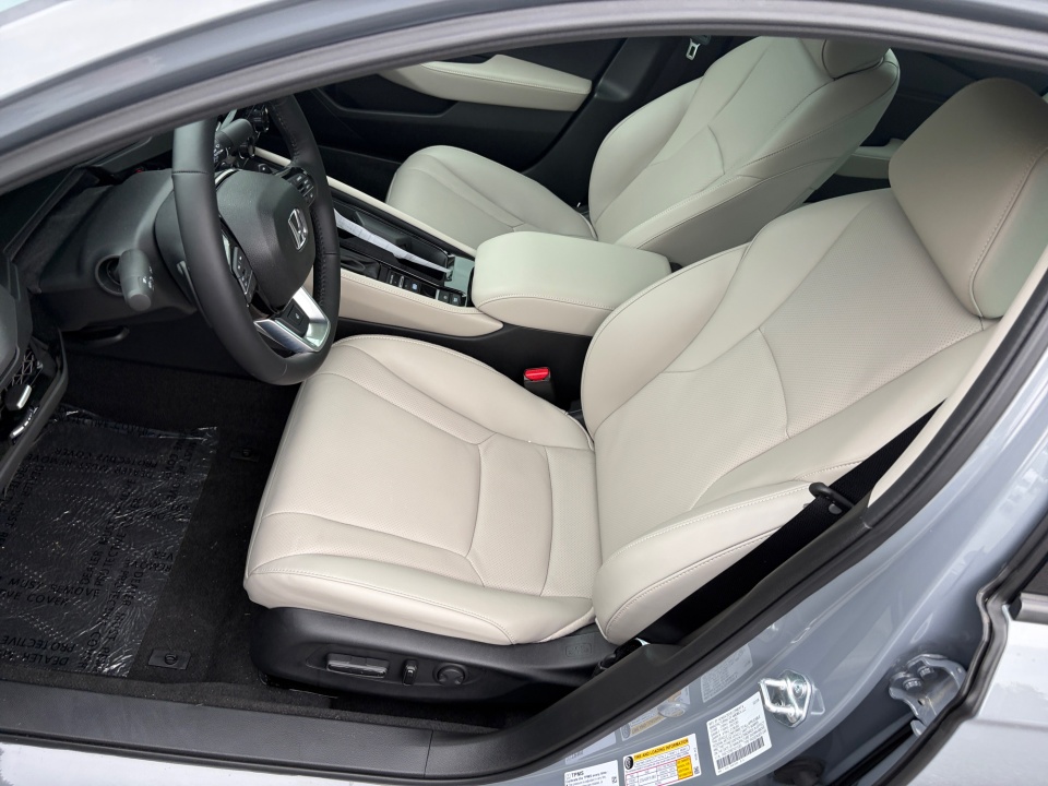 1HGCY2F85TA015303 2026 Honda Accord Hybrid Touring