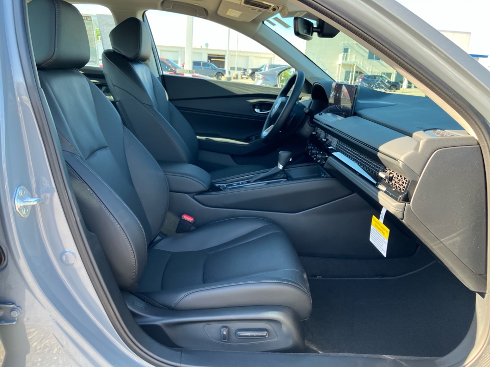 1HGCY2F85TA033316 2026 Honda Accord Hybrid Touring