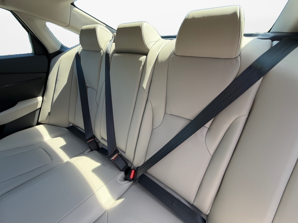 1HGCY2F87TA030949 2026 Honda Accord Hybrid Touring