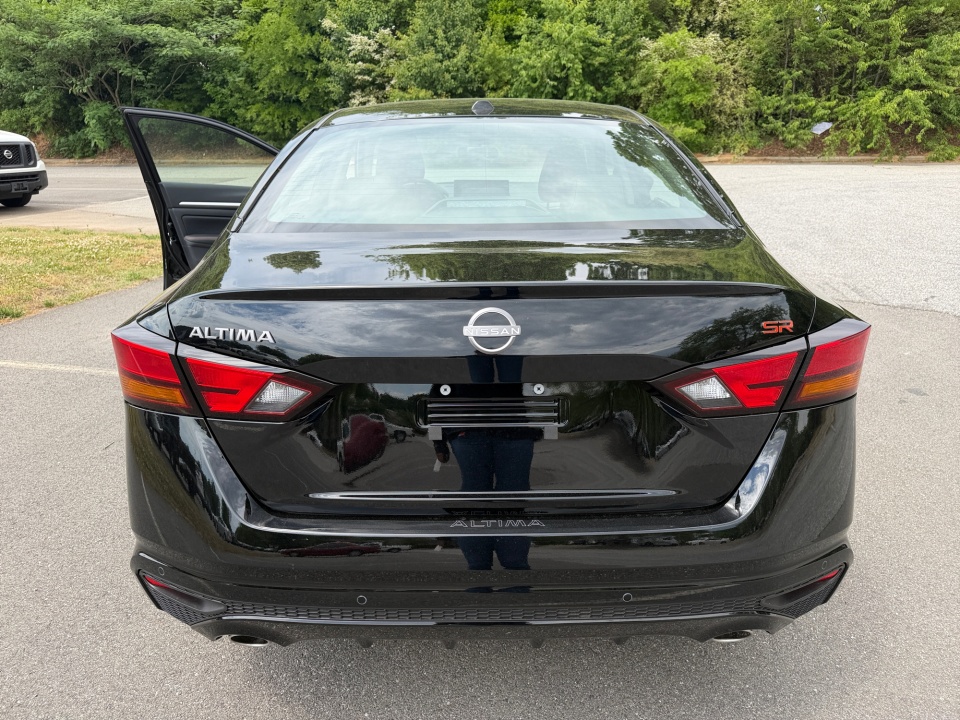 1N4BL4CV1TN327583 2026 Nissan Altima SR FWD